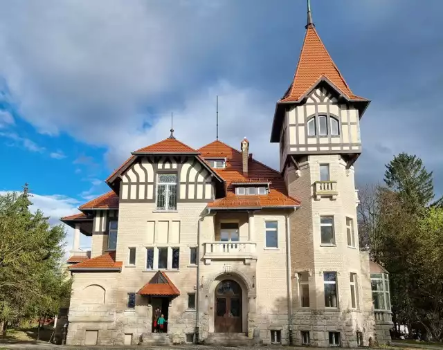 Osiedlowy Dom Kultury w Jeleniej Górze